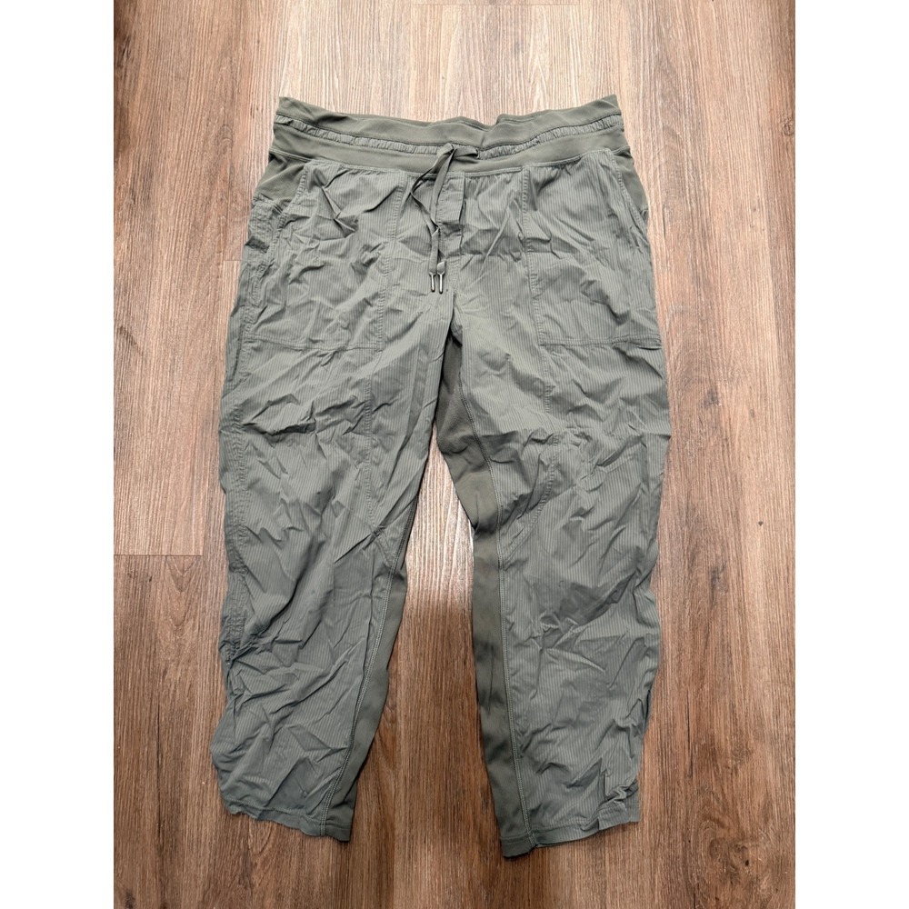 Lululemon Dance‎ Studio Pant  Unlined Sage Green Pinstripe Size 14 Jogger